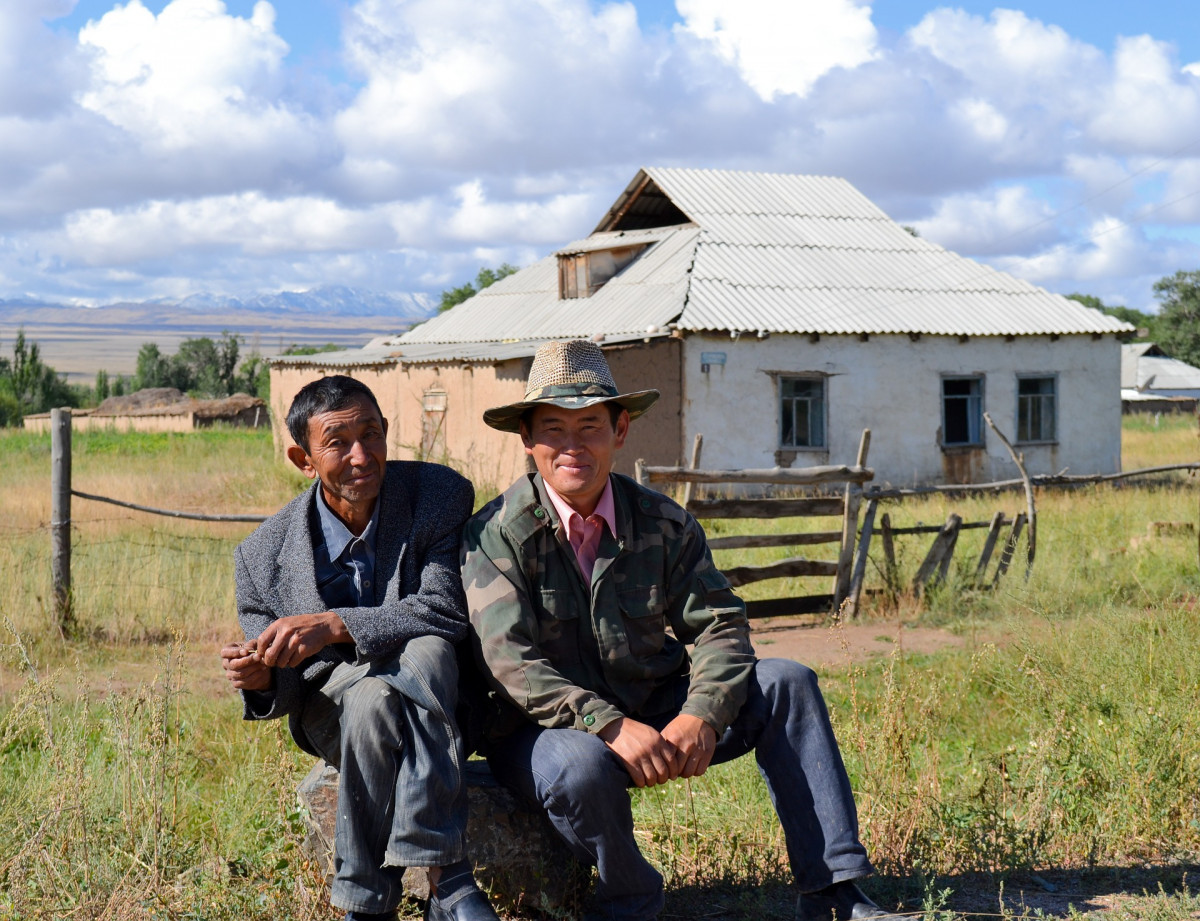Kirgizisztán helyi lakosok