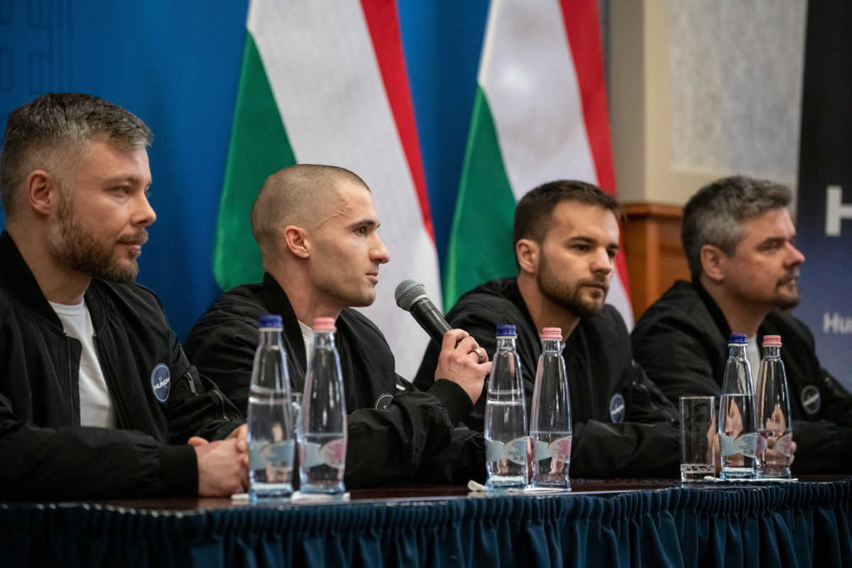 Bemutatták a magyar űrhajósjelölteket