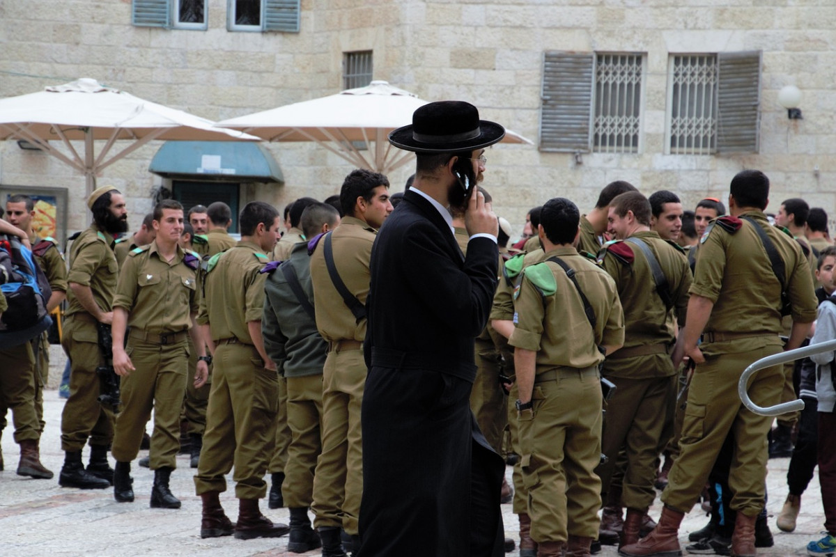 izraeli katonák zsidó népviselet