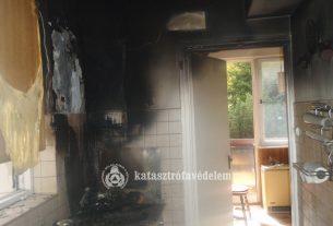 Kigyulladt egy ház konyhája Berettyóújfaluban